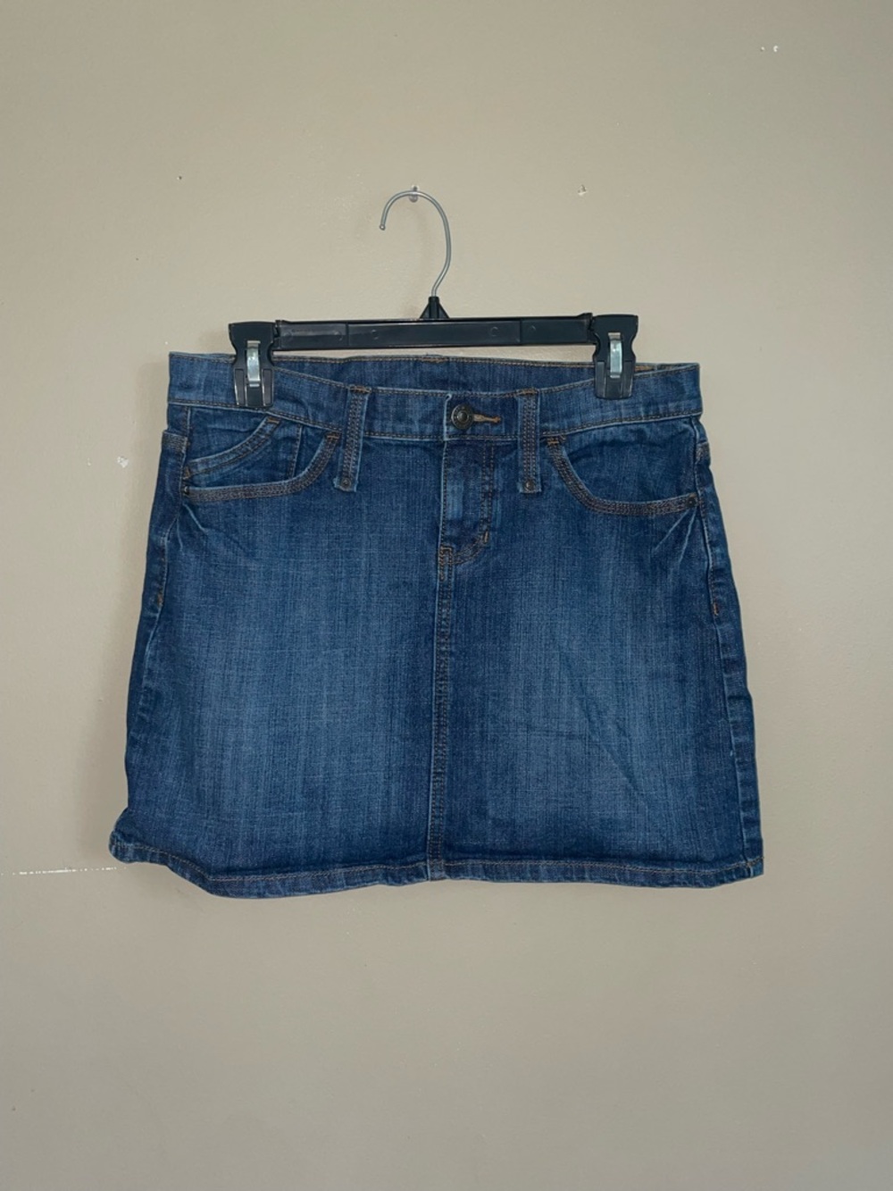 Gap women’s blue denim jean skirt size 6